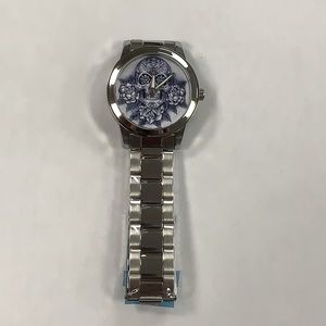 One-of-a-kind men’s skull watch